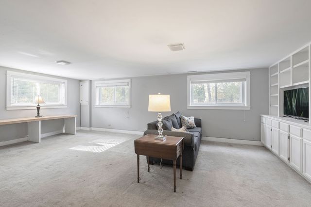 185 Kimberly Road, North Barrington, IL 60010