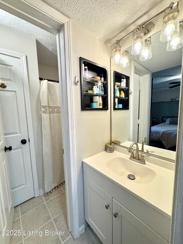 307 Donard Park Ave, Louisville, KY 40218