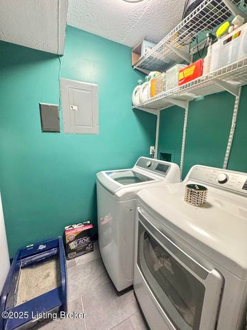 307 Donard Park Ave, Louisville, KY 40218