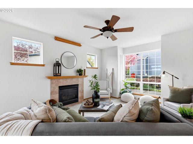 2711 HARVEST Ct, Forest Grove, OR 97116