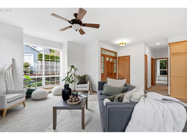 2711 HARVEST Ct, Forest Grove, OR 97116