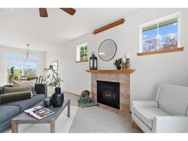 2711 HARVEST Ct, Forest Grove, OR 97116