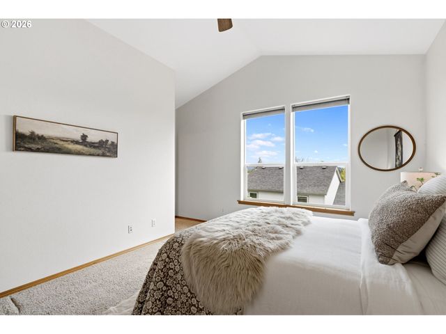 2711 HARVEST Ct, Forest Grove, OR 97116