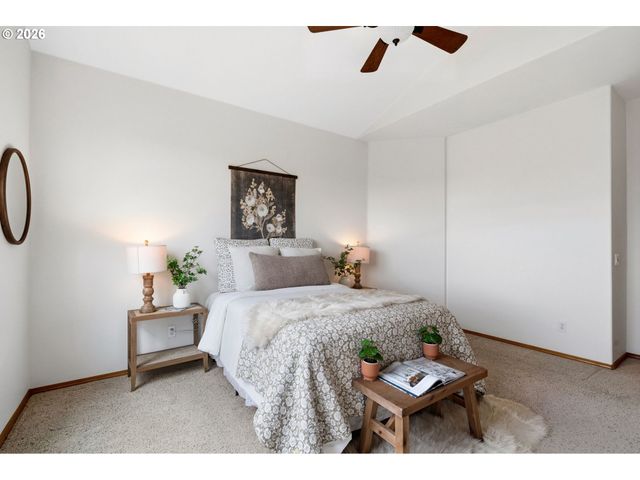 2711 HARVEST Ct, Forest Grove, OR 97116