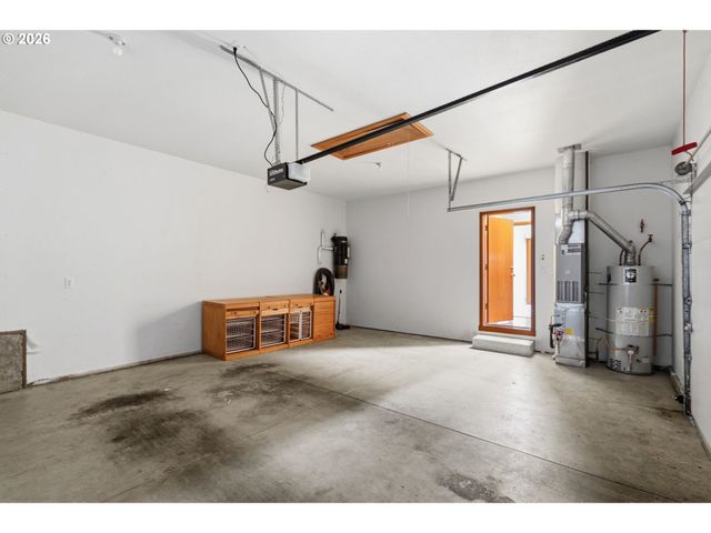 2711 HARVEST Ct, Forest Grove, OR 97116