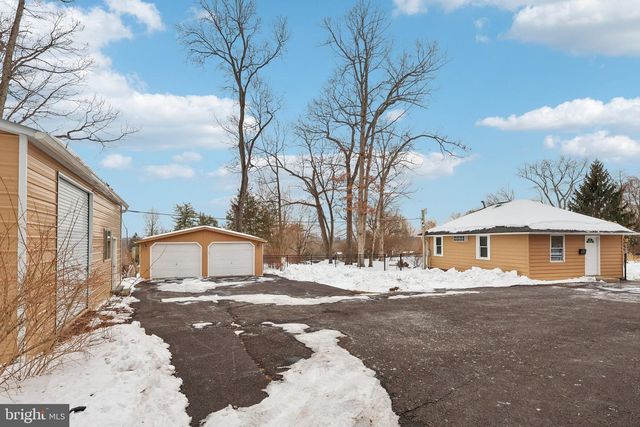 62 CALLOWHILL RD, Doylestown, PA 18901