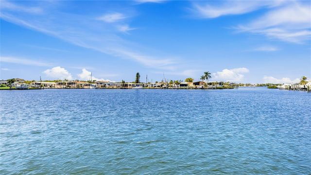 2810 14TH STREET W, Palmetto, FL 34221