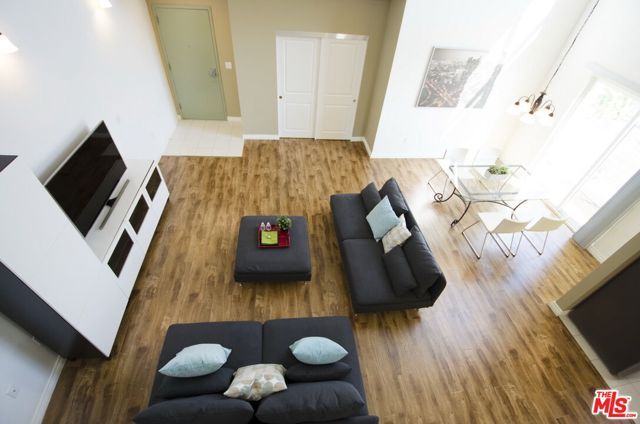 546 N Oxford Avenue 309, Los Angeles, CA 90004