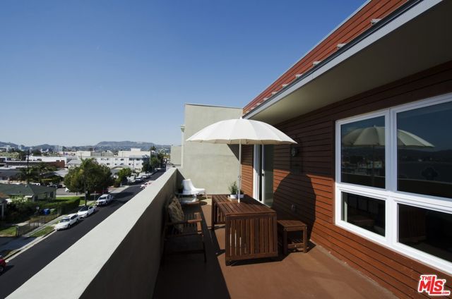 546 N Oxford Avenue 309, Los Angeles, CA 90004