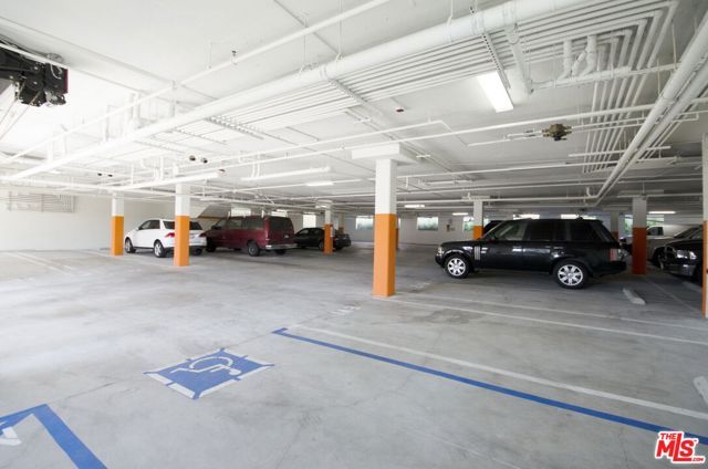 546 N Oxford Avenue 309, Los Angeles, CA 90004