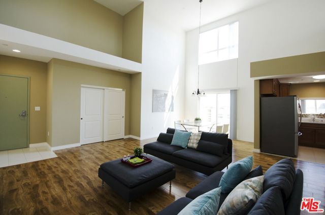 546 N Oxford Avenue 309, Los Angeles, CA 90004