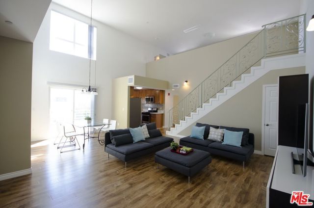 546 N Oxford Avenue 309, Los Angeles, CA 90004