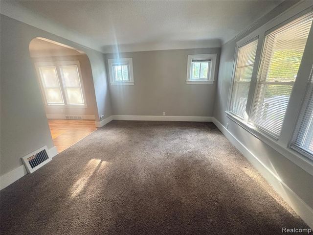 436 E Cambourne Street, Ferndale, MI 48220