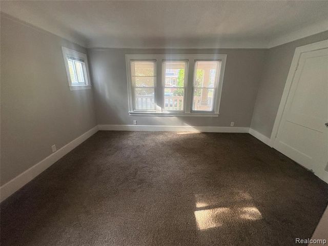 436 E Cambourne Street, Ferndale, MI 48220
