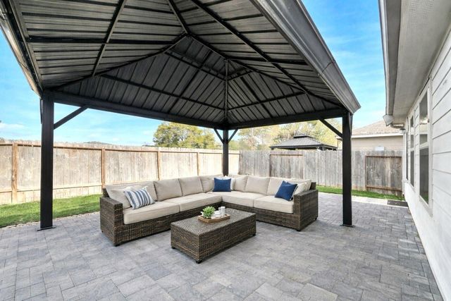 4206 Tulip Oak Drive, Houston, TX 77068