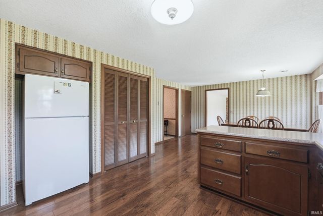 3890 N 650 E, Churubusco, IN 46723