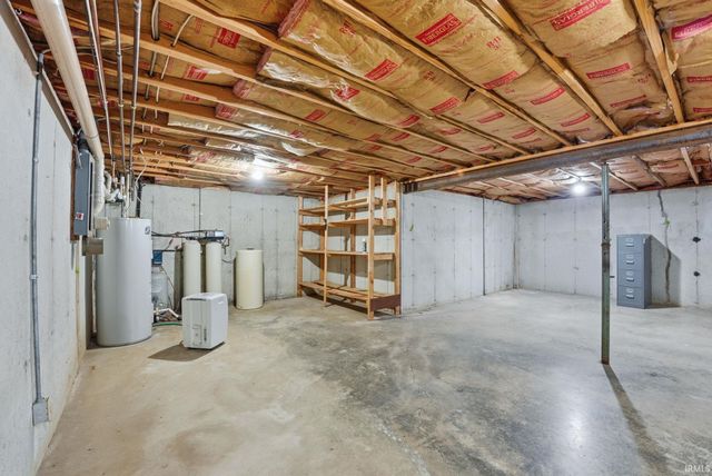 3890 N 650 E, Churubusco, IN 46723