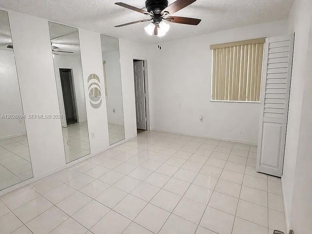 10282 NW 9th St Cir 206, Miami, FL 33172