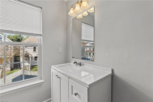 823 Lexington ST, Norfolk, VA 23504