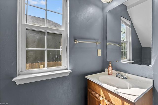 823 Lexington ST, Norfolk, VA 23504