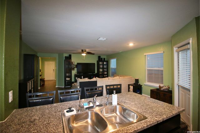 13615 Whisper Xing, San Antonio, TX 78252