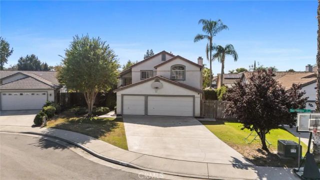 9711 Touchstone, Bakersfield, CA 93311