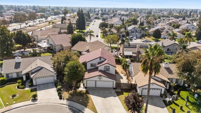 9711 Touchstone, Bakersfield, CA 93311