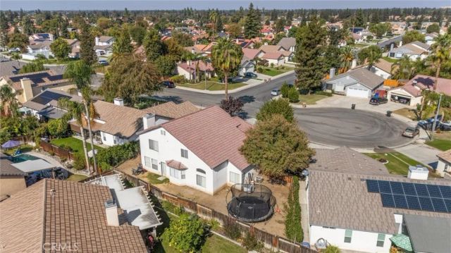 9711 Touchstone, Bakersfield, CA 93311