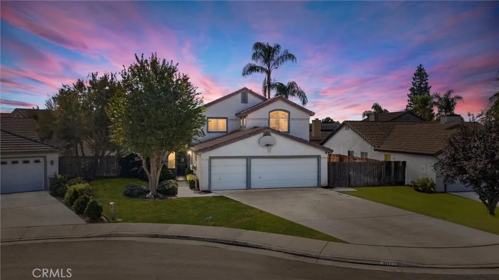 9711 Touchstone, Bakersfield, CA 93311