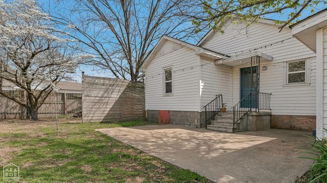 1011 W Court Street W, Paragould, AR 72450