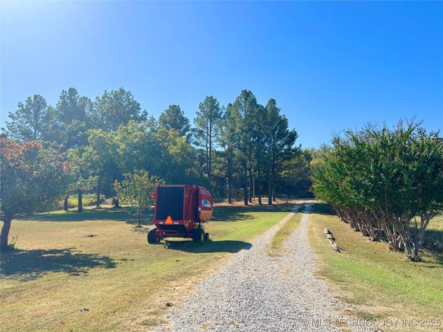 404517 E 1080 Road, Henryetta, OK 74437