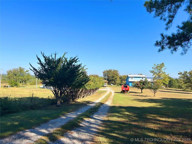 404517 E 1080 Road, Henryetta, OK 74437