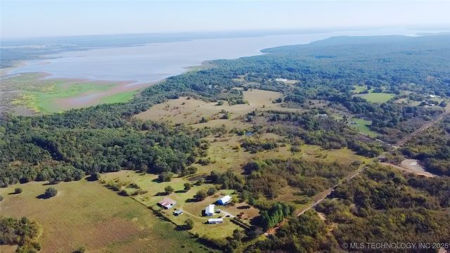 404517 E 1080 Road, Henryetta, OK 74437