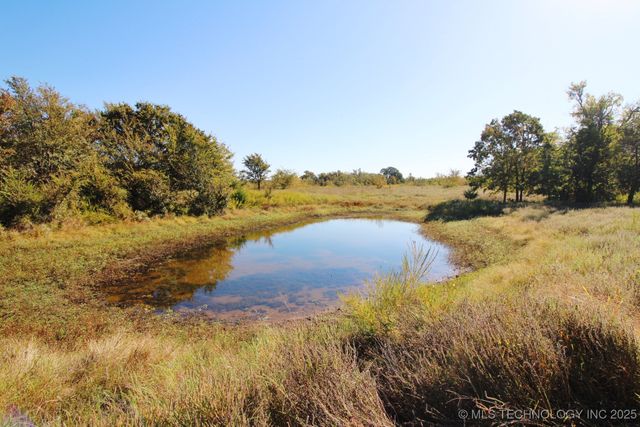 404517 E 1080 Road, Henryetta, OK 74437