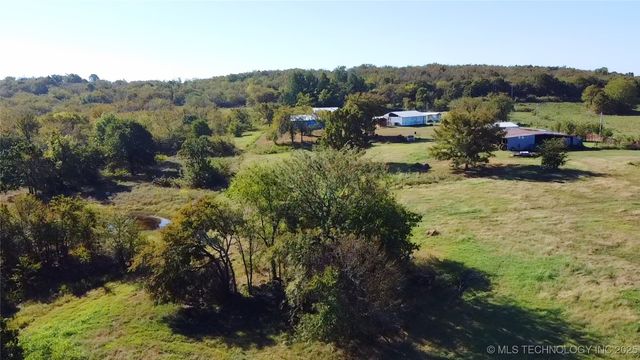 404517 E 1080 Road, Henryetta, OK 74437