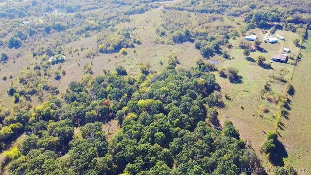 404517 E 1080 Road, Henryetta, OK 74437