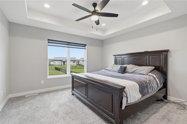 1278 Echo Ridge Ln, Marion, IA 52302