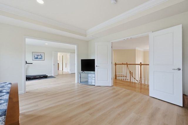 35 Howarth Dr, Upton, MA 01568