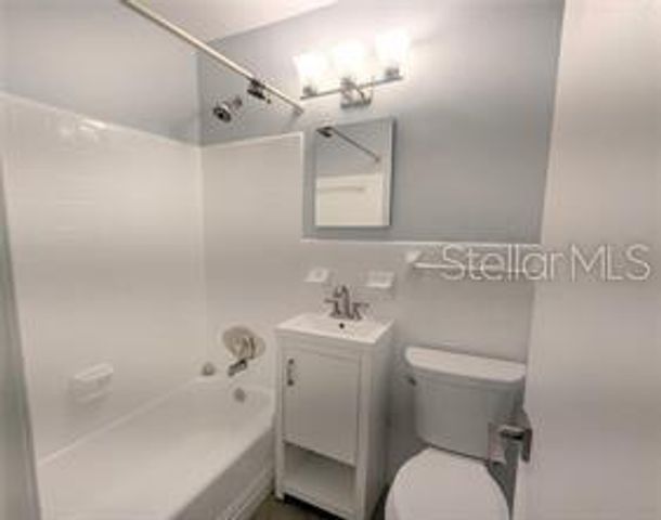 2155 WOOD STREET A7, Sarasota, FL 34237