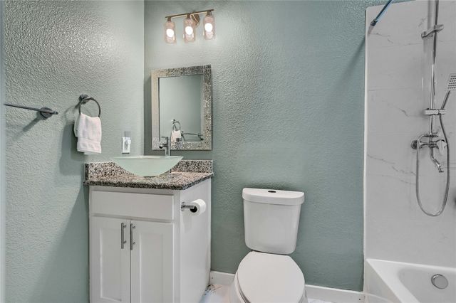 1408 Doty Street, Gainesville, TX 76240