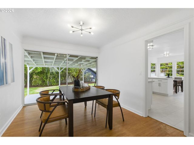 4944 Ne 37TH Ave, Portland, OR 97211