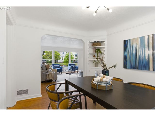 4944 Ne 37TH Ave, Portland, OR 97211