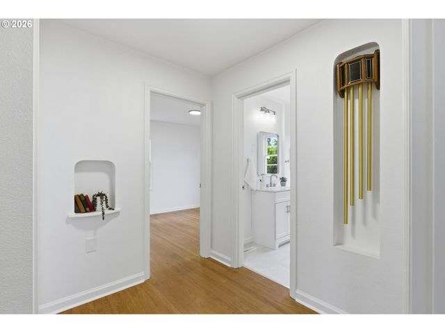 4944 Ne 37TH Ave, Portland, OR 97211