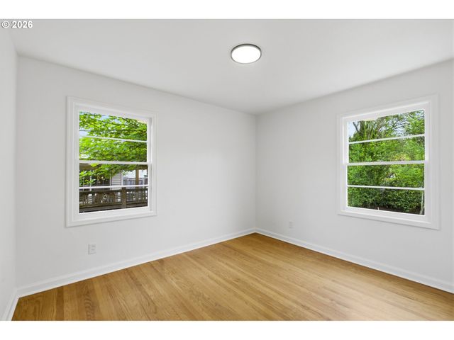 4944 Ne 37TH Ave, Portland, OR 97211