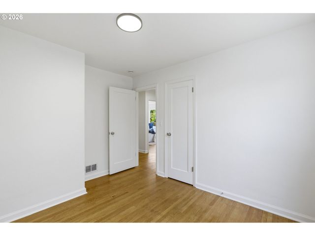4944 Ne 37TH Ave, Portland, OR 97211