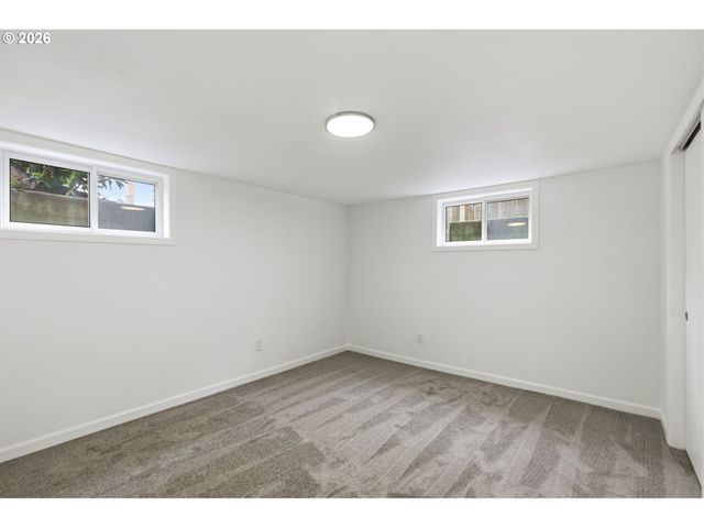 4944 Ne 37TH Ave, Portland, OR 97211