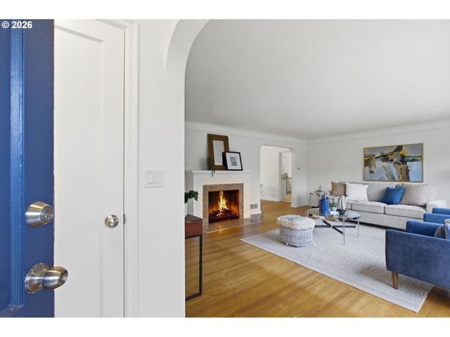 4944 Ne 37TH Ave, Portland, OR 97211