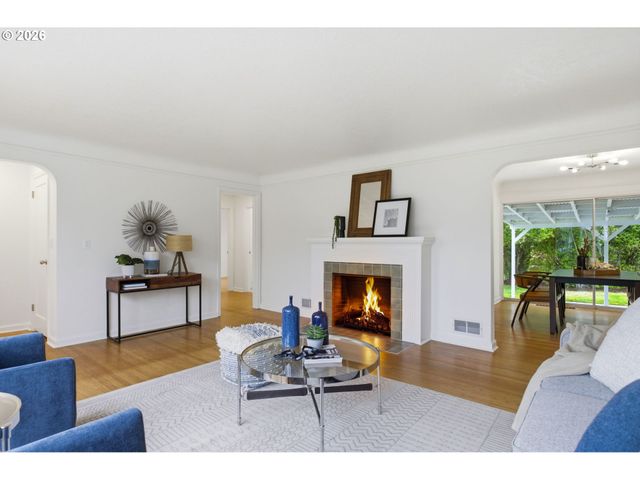 4944 Ne 37TH Ave, Portland, OR 97211