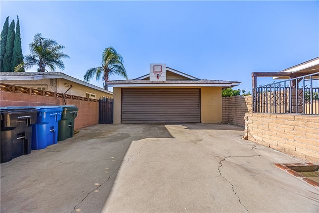 1059 W Grand Avenue, Pomona, CA 91766