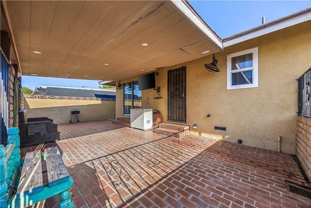 1059 W Grand Avenue, Pomona, CA 91766